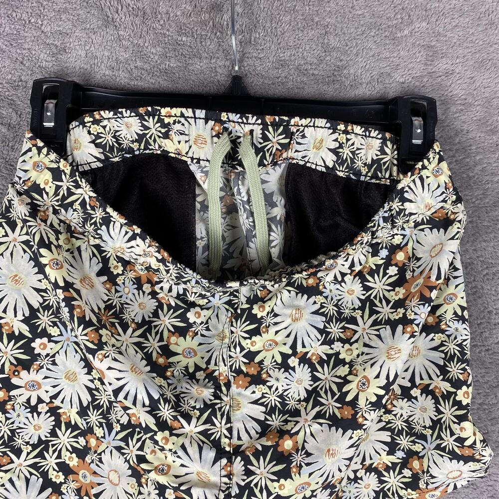 Patagonia Shorts Womens XS Barely Baggies Black Daisy Floral Summer Y2K Festival - Picture 9 of 13